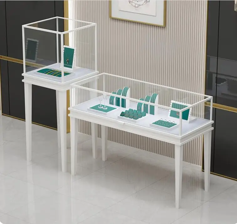 Office Furniture First - ตู้โชว์เครื่องประดับ ตู้กระจกใส ตู้โชว์นาฬิกาหรูหรา ตู้โชว์ในห้องจัดแสดงสินค้า