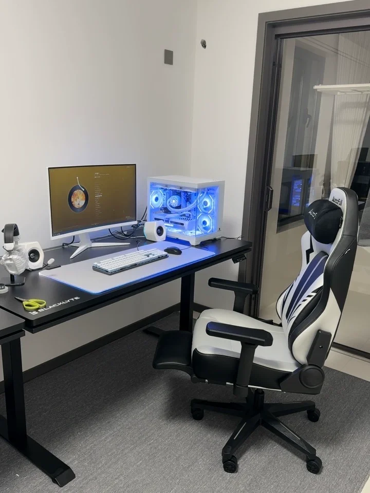 เก้าอี้เกมมิ่งรุ่นแรกสำหรับผู้ - Office Furniture First บทวิจารณ์และราคา